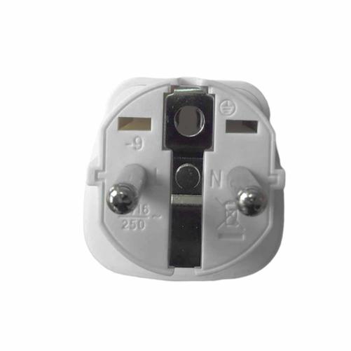 Adaptateur universel de voyage b - Multiprise et cordon secteur